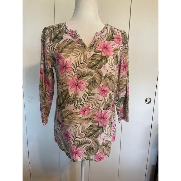 Coral Bay Size‎ Small Hawaiian Print Pullover Linen Blouse White w/ Pink Flowers - Picture 1 of 6